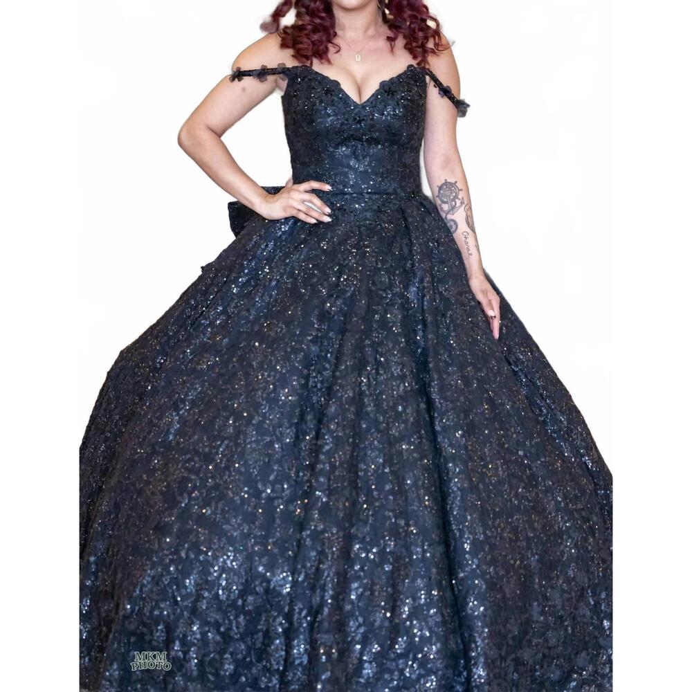 NEW GLS COLLECTIVE ebony sweetheart ball gown in black